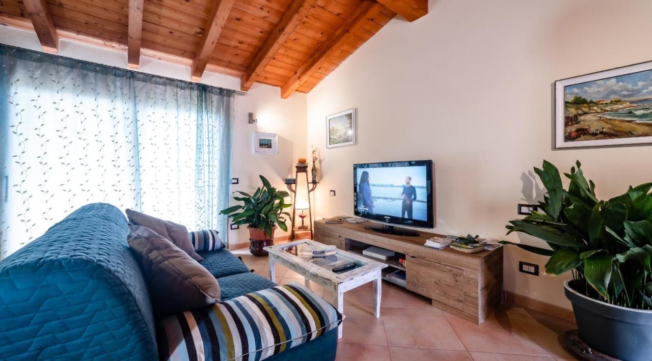 Casa Vacanze " Is Meris " Capitana Luaran gambar
